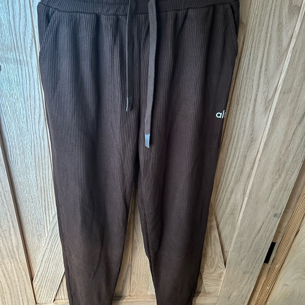 NWOT size S ribbed sweatpants